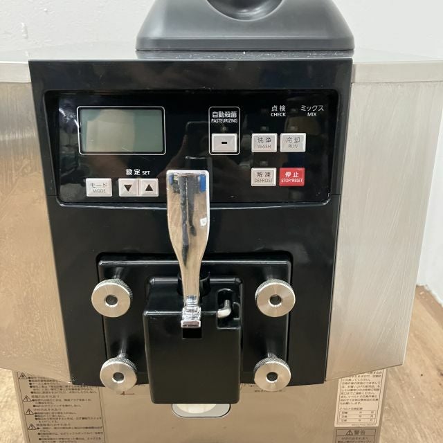 【ヤ取終了7/6】≪yt1160ジ≫ Panasonic/パナソニック ソフトクリームフリーザー SSF-M162PN 三相200V アイス 動作未確認 現状品 51209-07 パナソニック ソフトクリームフリーザー SSF-M162PN | 無限堂厨房