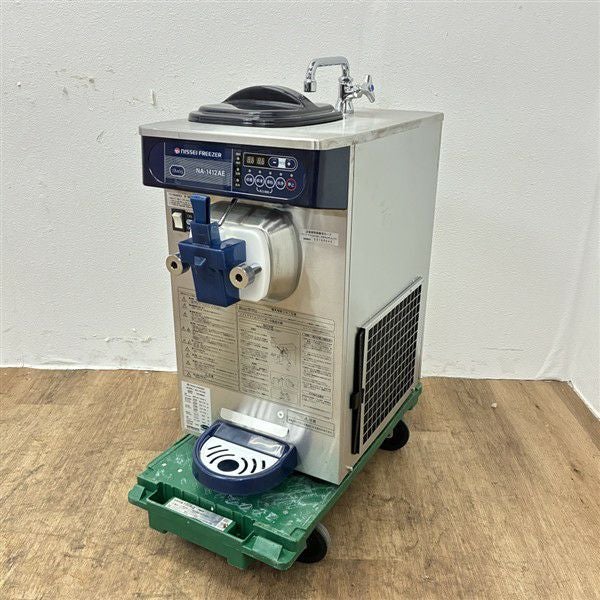 日世 ソフトクリームマシーン NA-1412AE 100V 日世 ソフトクリームサーバー NA-1412AE | 無限堂厨房ネットショップ