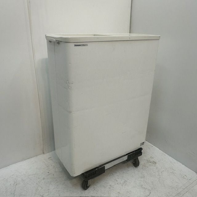 【Panasonic】パナソニック 小型冷凍ストッカー SCR-T66D-A 動作確認済 2012年製 ホワイト 冷凍ストッカー 引出しタイプ 店舗用品 Y1327 中古】 A08622 小型冷凍ストッカー 71L パナソニック SCR-T66D-A 2018