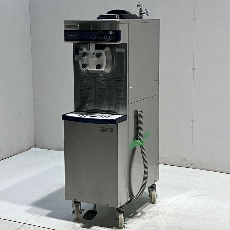 日世　NISSEI　業務用　ソフトクリームサーバー　３相２００V　厨房　飲食店　NA-3431WE 中古】 ソフトクリームサーバー 業務用 NA-3431WE 日世 2013年