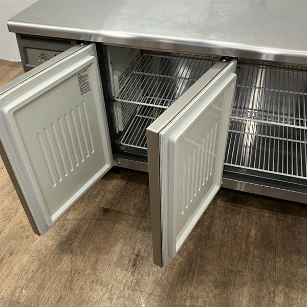 ■中古品 フクシマ業務用冷蔵庫 台下冷蔵庫 AYC-180RM 2017年 413L 1800ｘ600ｘ800ｍｍ 動作問題なし■ 送料無料 新品 フクシマ コールドテーブル3枚扉インバーター冷蔵庫 LRC