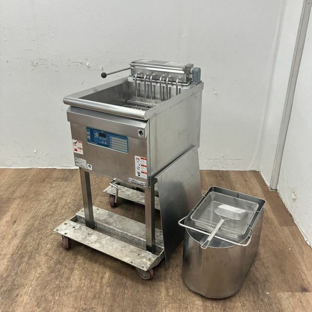 【ちゃーりぃ♩】ニチワ 電気フライヤー SEFD-18KMP 業務用 SEFD-18K ニチワ 電気フライヤー スタンダードタイプ｜業務用厨房機器