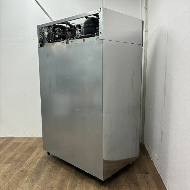 ☆中古品 ホシザキ 200V 冷凍冷蔵庫 2014年式 HRF-120Z3 横1200×奥800×高1900 動作確認済み☆ ホシザキ 縦型冷凍冷蔵庫 HRF-120Z3 | 無限堂厨房ネットショップ