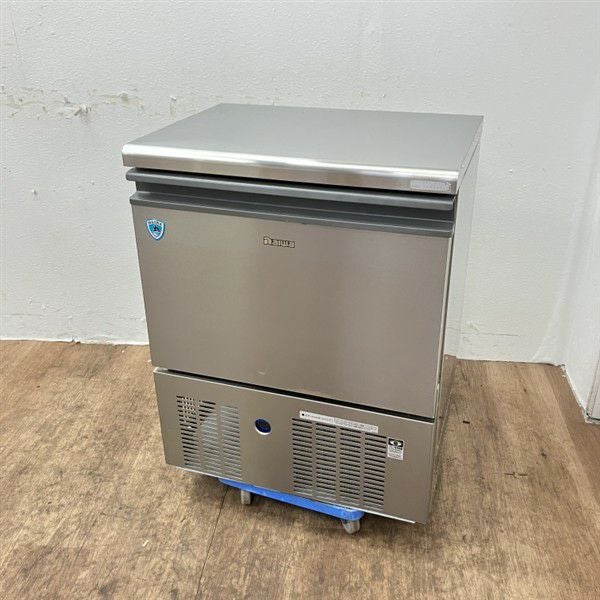 大和冷機 業務用製氷機 2025年 DRI-150LM2-B ダイワ冷機工業 製氷機 スタックオン・キューブ 空冷式
