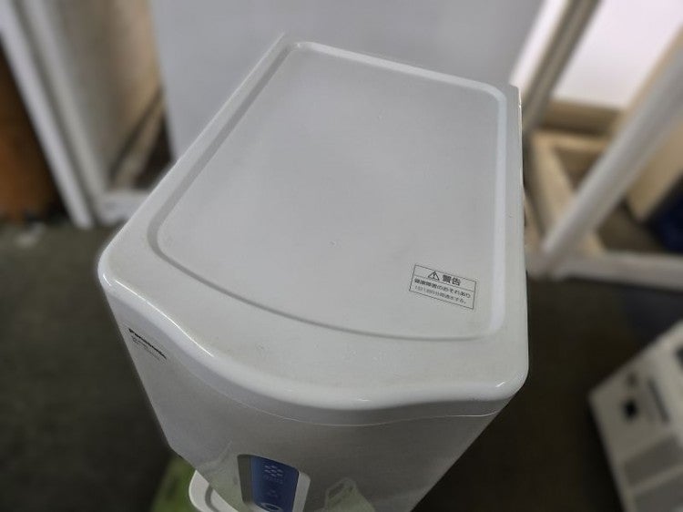 Panasonic ウォータークーラー SD-P105 100V 2019年製 店舗 店舗用品 厨房 厨房機器 業務用 ウォーターサーバー動作確認済 屋内用 Y2997 パナソニック 卓上ウォータークーラー SD-P105 | 無限堂厨房ネットショップ