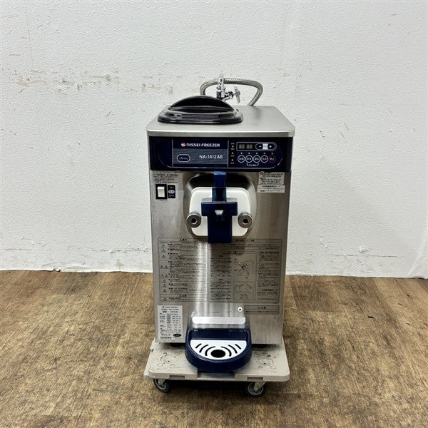 ソフトクリームマシン　2021年製　NA-1412AE　日世　100V 動作保証 日世 ソフトクリームサーバー NA-1412AE | 無限堂厨房ネットショップ