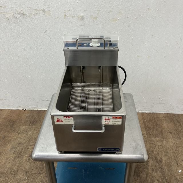 未使用アウトレット品 ニチワ 電気フライヤー MMF-82T 業務用 100V　N-218 MMF-82T 卓上電気ミニミニフライヤー 8L（スライドタイプ) 幅252×奥行