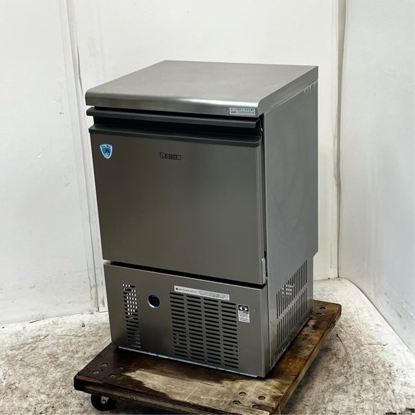 大和冷機 製氷機 35kgタイプ DRI-35LME 管C250902GK (ベストバイ 静岡県袋井市) 大和冷機 製氷機 35kgタイプ DRI-35LME 管C250902GK (ベストバイ 静岡
