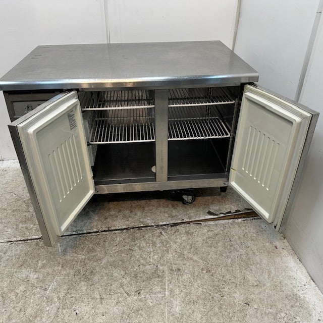 Fukushima フクシマ 福島工業 パススルー冷蔵コールドテーブル  業務用冷蔵庫 厨房機器 YPL-120RM2 2019年製 中古】冷蔵コールドテーブル フクシマガリレイ(福島工業) YRW-090RM2