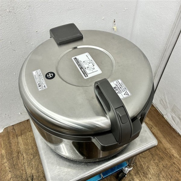 SR-PGC36パナソニック 業務用　炊飯器　2022年製 SR-PGE36 【パナソニック】業務用IHジャー炊飯器 幅502×奥行429×高さ