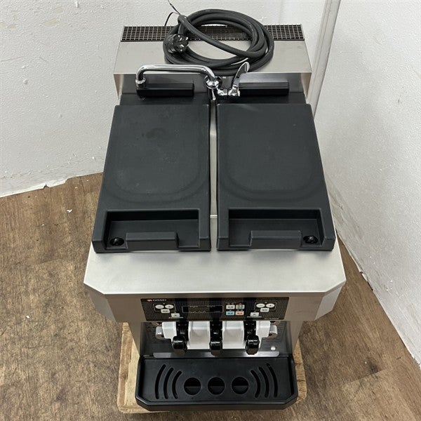 日世 ソフトクリームサーバー CI-7548AE | 無限堂厨房ネットショップ