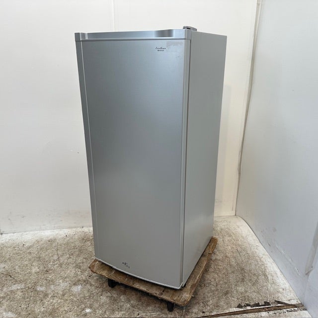 ■中古品 エクセレンス冷凍ストッカー KF-100NF 2015年 100L 554ｘ554ｘ845ｍｍ 動作問題なし ■☆中古品 サンテックコーポレーション ベルギーワッフル SBW-200 ２連 100V 卓上 動作問題なし☆ □中古品 エクセレンス冷凍ストッカー KF-100NF 2015年 100L