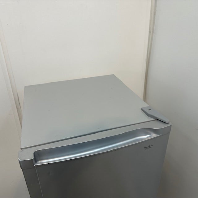 ■中古品 エクセレンス冷凍ストッカー MA-6144A 144L 2021年 519ｘ600ｘ1225ｍｍ 動作問題なし冷凍庫■ 三ツ星貿易 冷凍ストッカー 144L MA-6144A アップライト型 前開き
