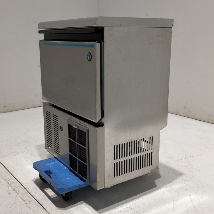 【ご購入者さま決定済み】 □【☆22年製造☆現行品入荷☆】 NTT αZX 18ボタン標準電話機 【ZX-[18