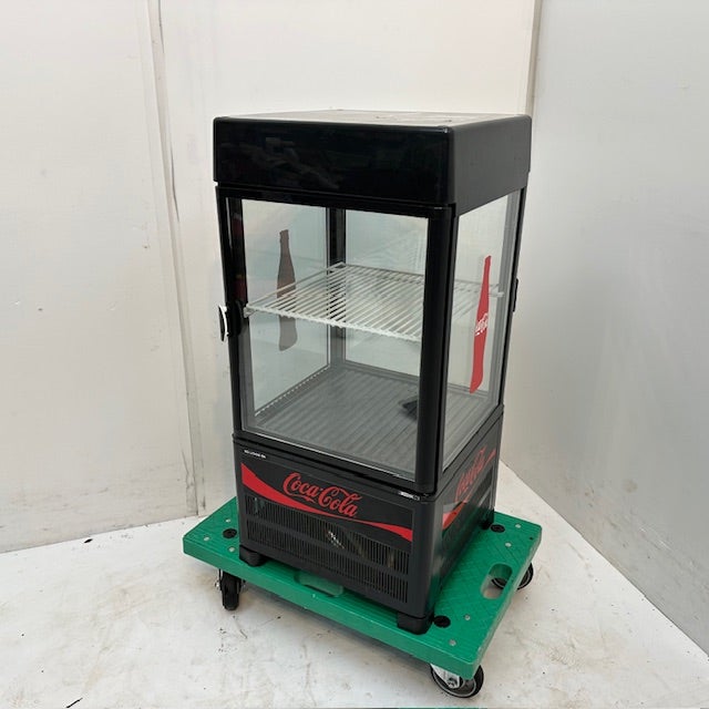 コカカーラ 冷蔵庫 インテリア サンデン AG LI54XE CCBA サンデン 卓上4面冷蔵ショーケース AG-LI54XE-CCBA | 無限堂厨房ネット