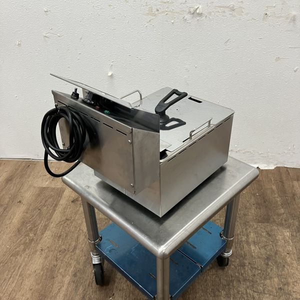 2021年製　タニコーTCFL-8T 卓上型電気フライヤー 容量8L  100v 業務用厨房 タニコー 卓上電気フライヤー TCFL-8T | 無限堂厨房ネットショップ