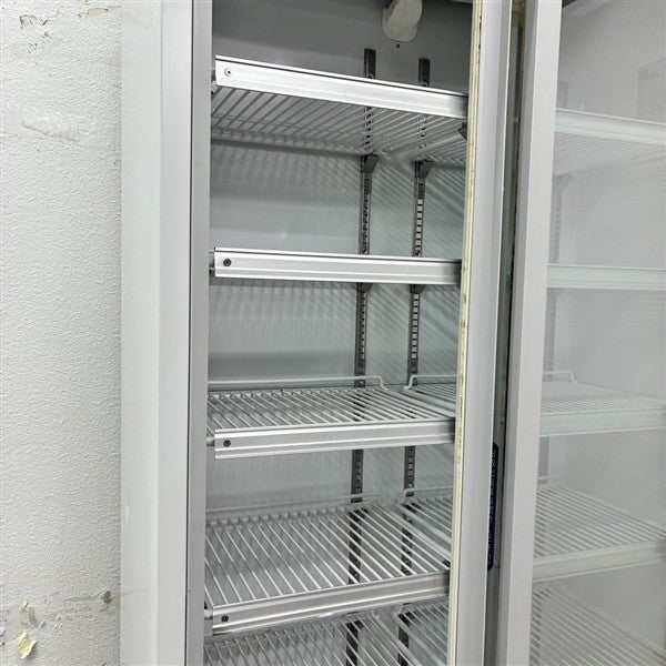 再出品　冷蔵ショーケース大和冷機　351AU 大和冷機 リーチイン冷蔵ショーケース 351AU | 無限堂厨房ネットショップ