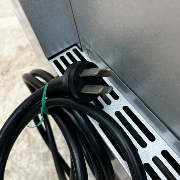 大和冷機 リーチイン冷凍ショーケース 203AFGT-EC | 無限堂厨房ネット 