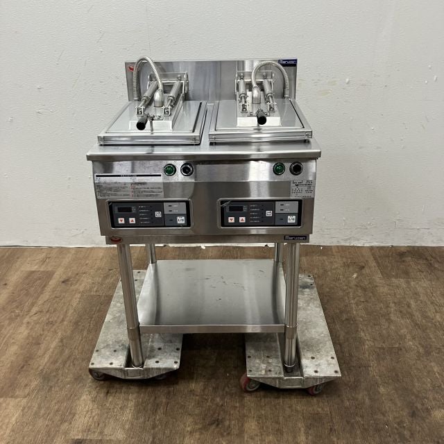 マルゼン 架台付き電気自動餃子焼き器 MAZE-44 | 無限堂厨房ネットショップ