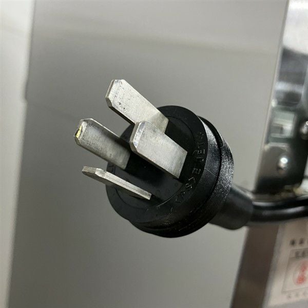 大和冷機 縦型冷凍庫(2) 423SS-NP-EC | 無限堂厨房ネットショップ