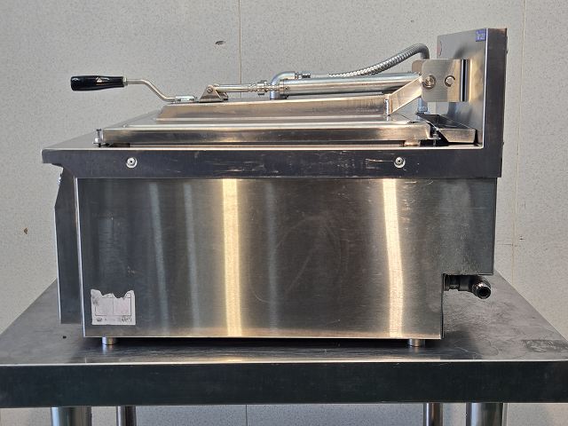 マルゼン 電気自動餃子焼き器 MAZE-6 | 無限堂厨房ネットショップ