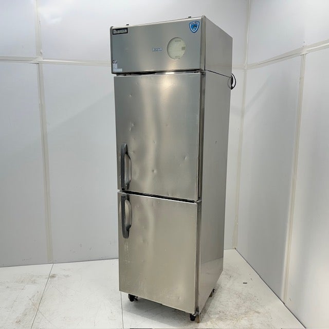 大和冷機 縦型冷凍庫 221NYSS-EC レビュー | 無限堂厨房ネットショップ