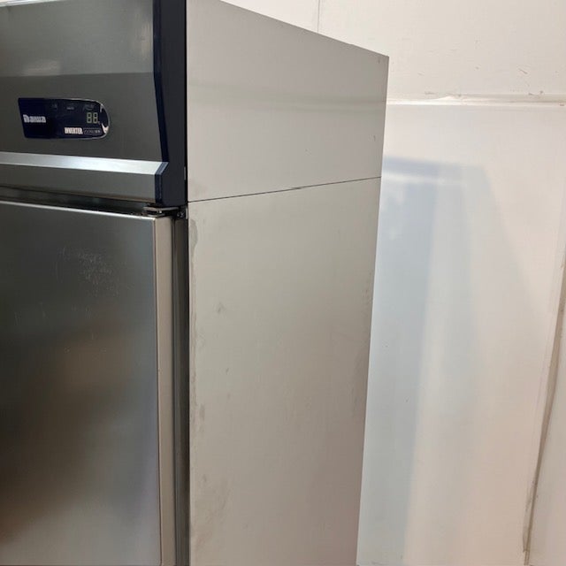 大和冷機 縦型冷蔵庫 221CD-EC | 無限堂厨房ネットショップ