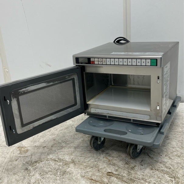 業務用電子レンジ NE-1801単相200v 2015年製【専用ページ】 パナソニック 業務用電子レンジ NE-1801 | 無限堂厨房ネットショップ