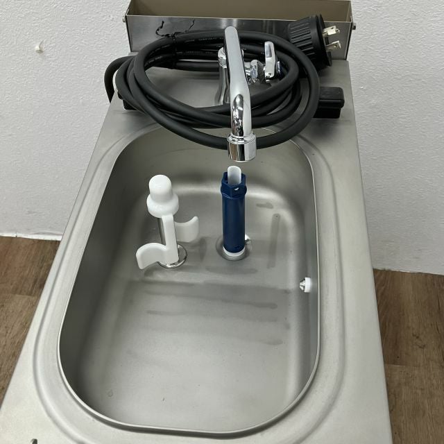 CI-9724AT NISSEIソフトクリームサーバー 完備品 日世 ソフトクリームサーバー CI-9724AT | 無限堂厨房ネットショップ