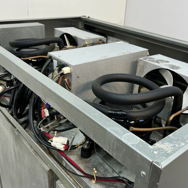 大和冷機 縦型冷凍冷蔵庫 423S1-EC | 無限堂厨房ネットショップ 大和冷機 縦型冷凍冷蔵庫 423S1-EC | 無限堂厨房ネットショップ